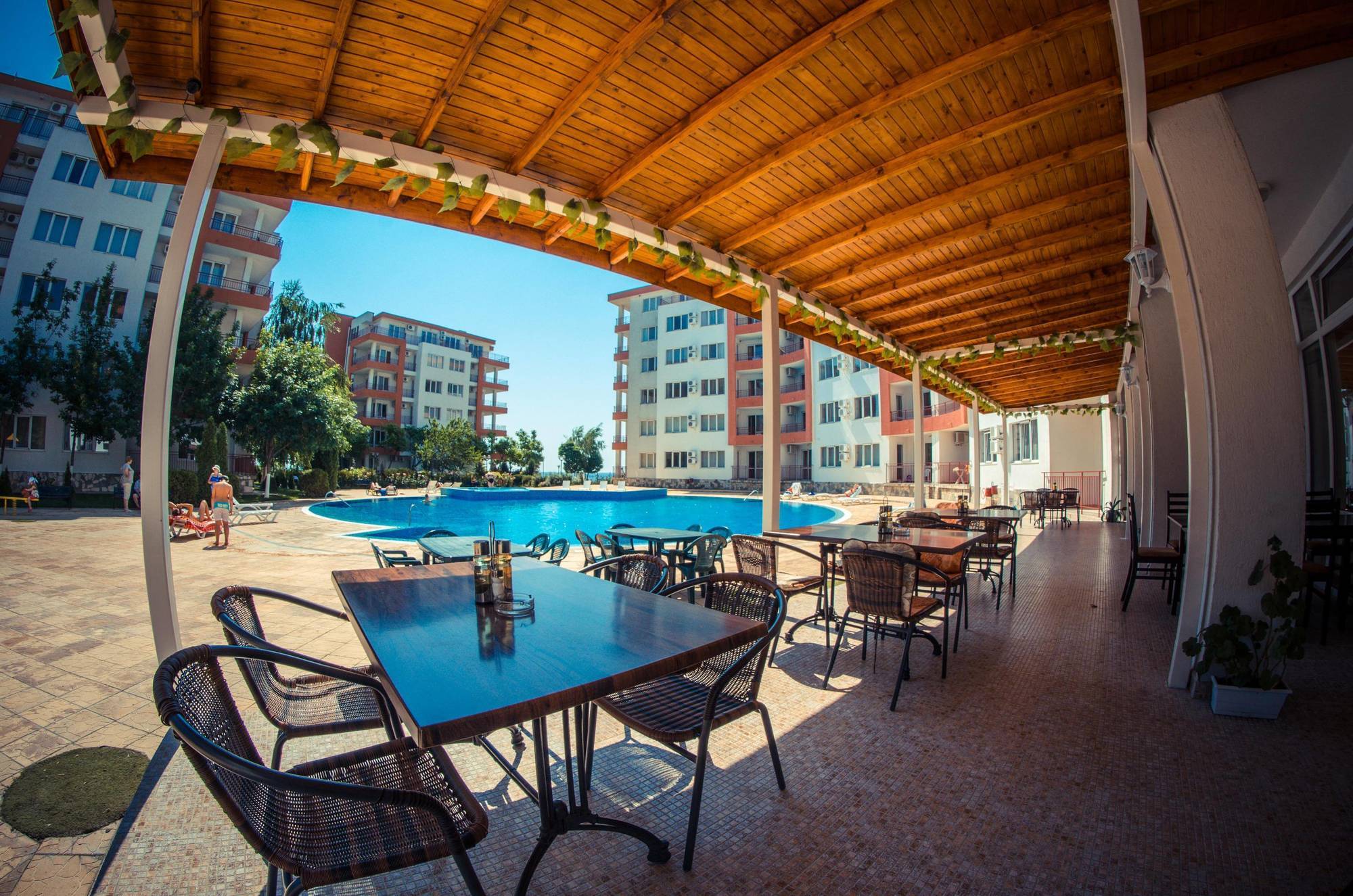Riviera Fort Beach Равда Экстерьер фото