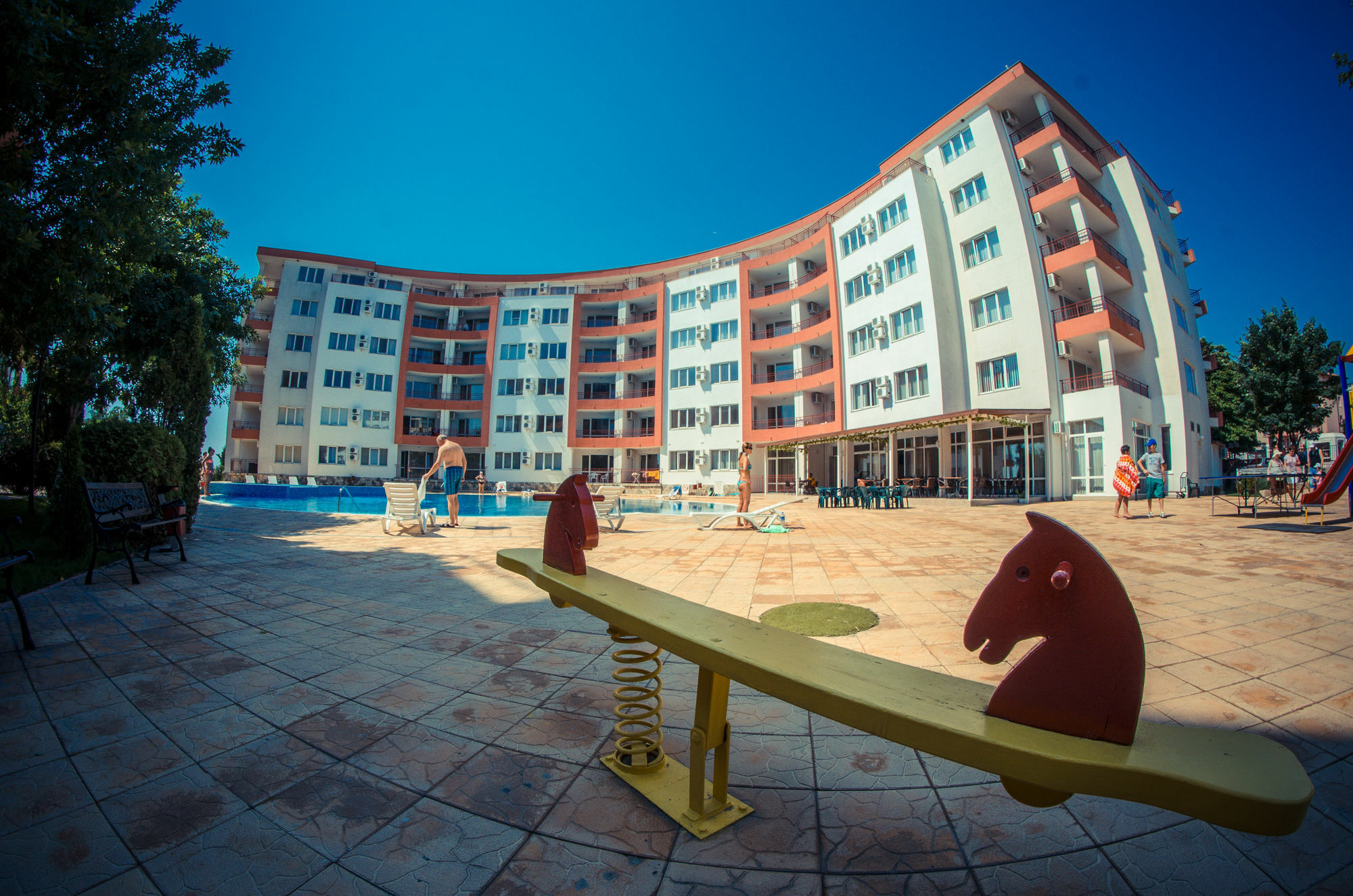 Riviera Fort Beach Равда Экстерьер фото