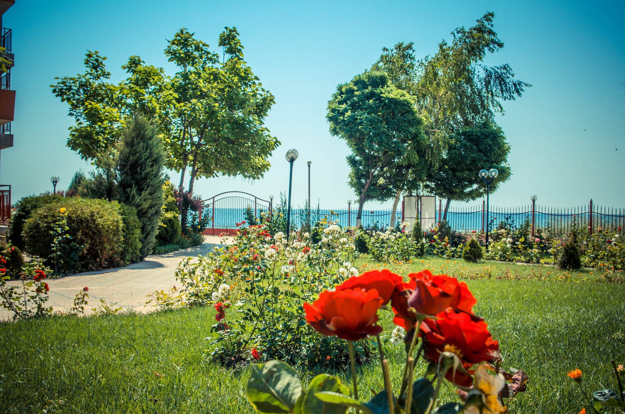 Riviera Fort Beach Равда Экстерьер фото