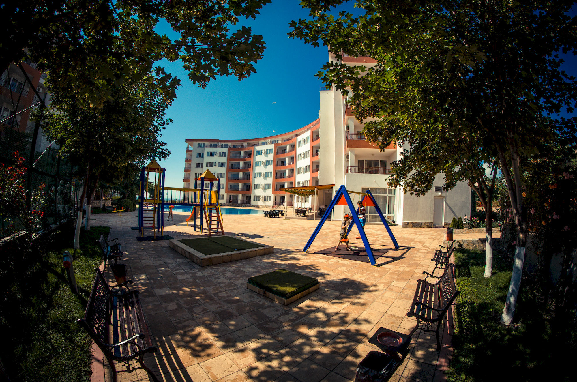 Riviera Fort Beach Равда Экстерьер фото