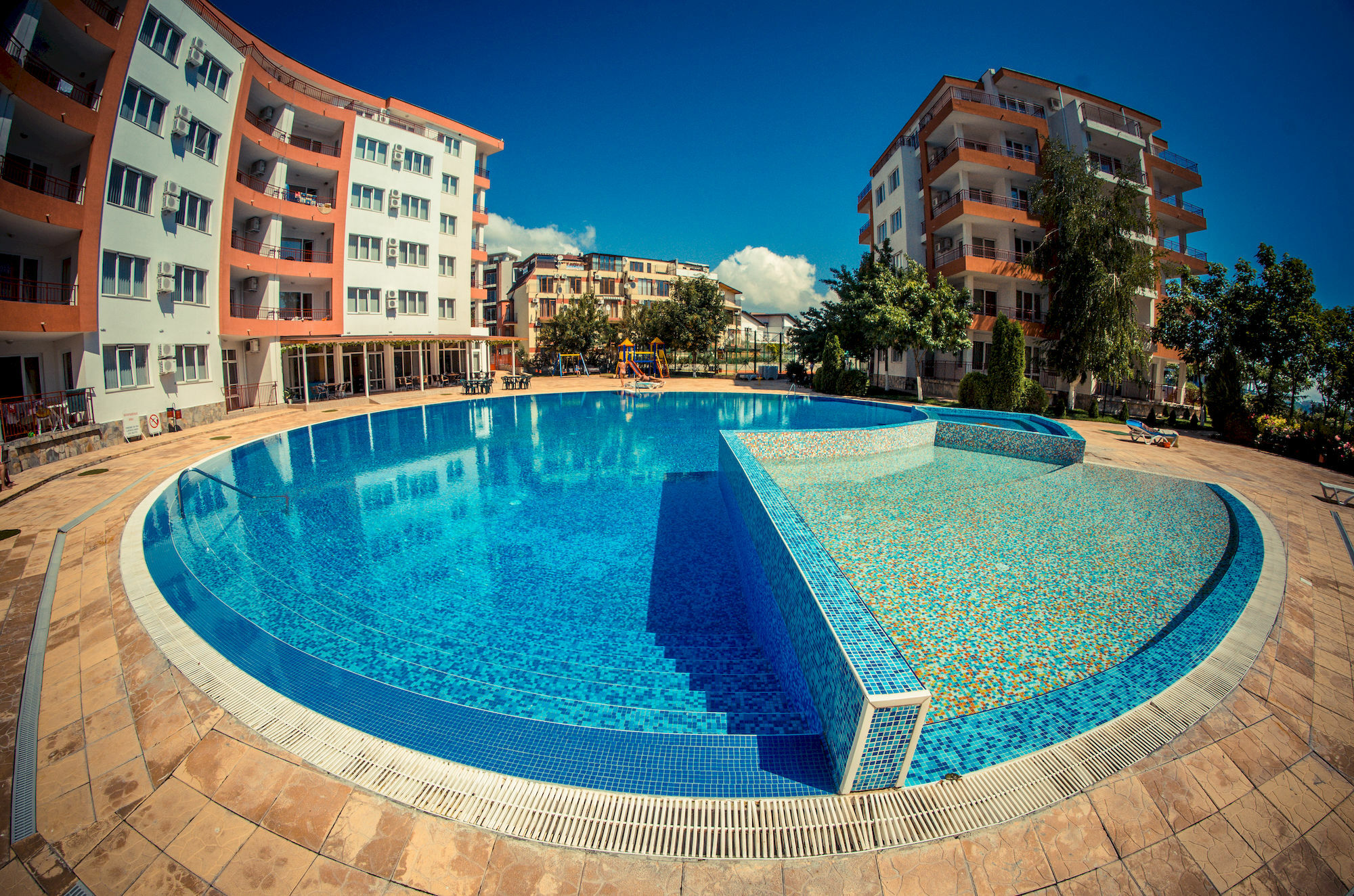 Riviera Fort Beach Равда Экстерьер фото