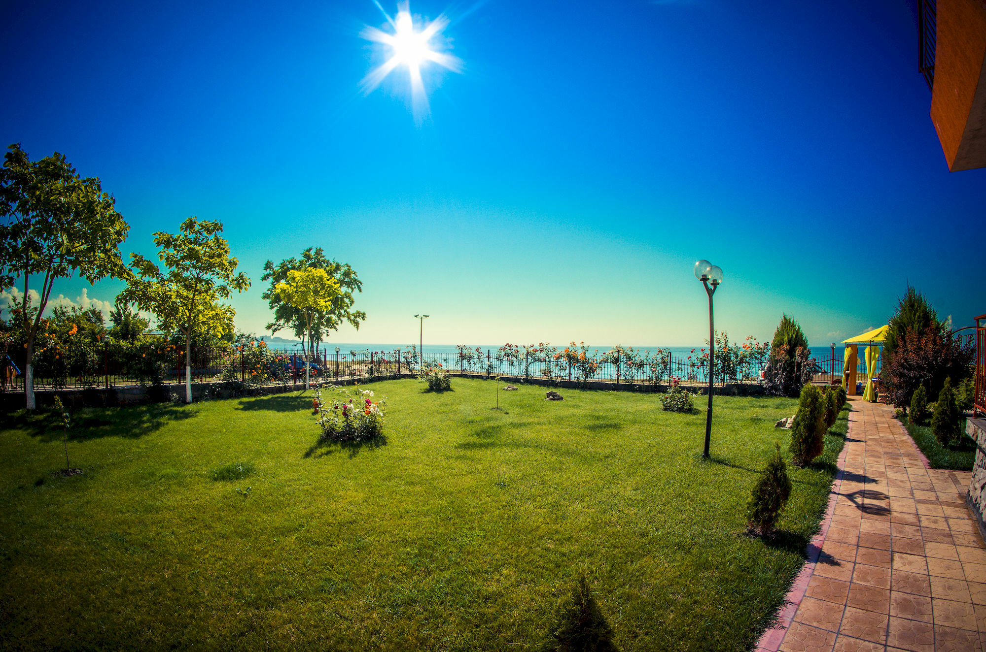 Riviera Fort Beach Равда Экстерьер фото