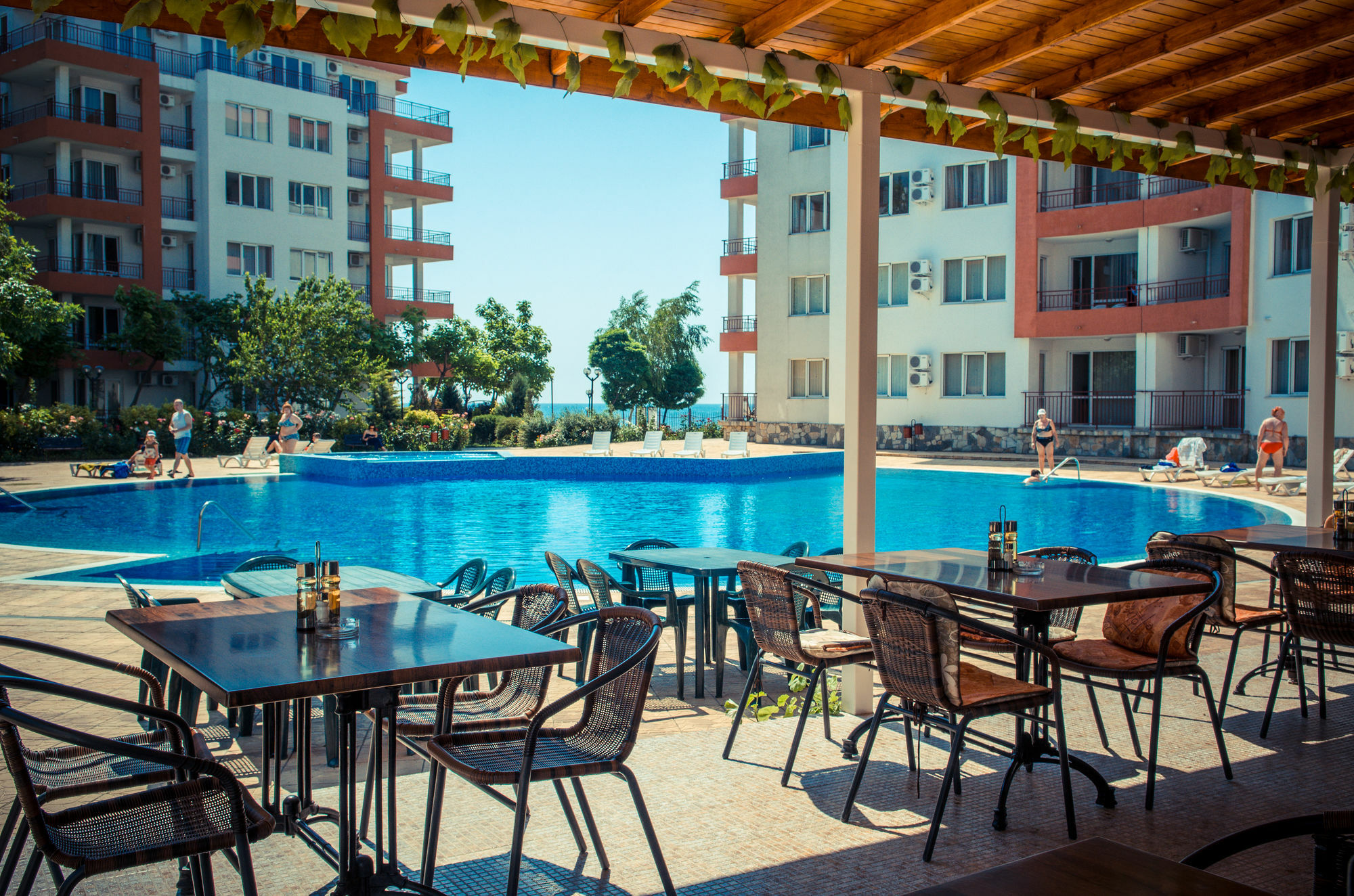 Riviera Fort Beach Равда Экстерьер фото